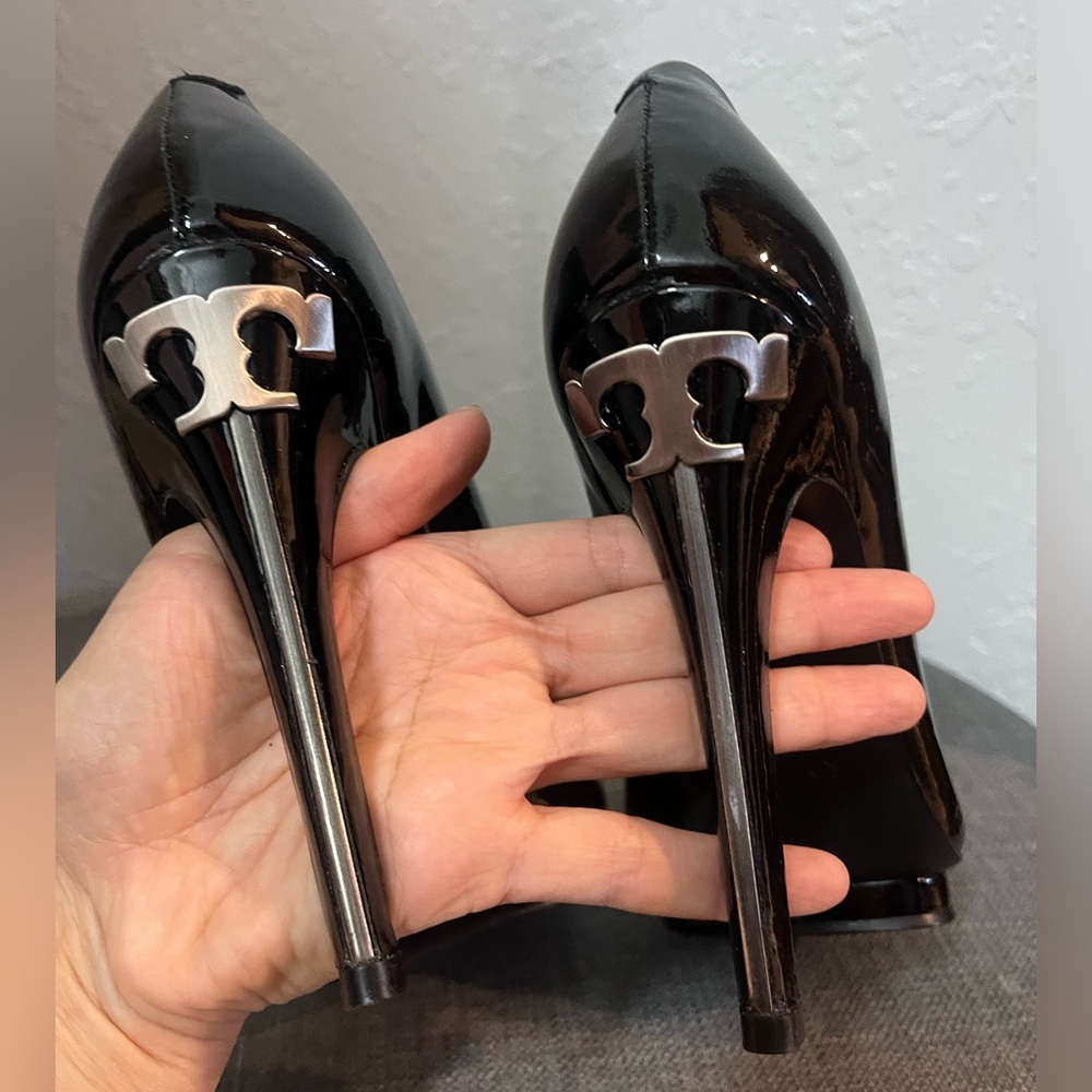 Tory Burch black platform shoes. Size 7.5